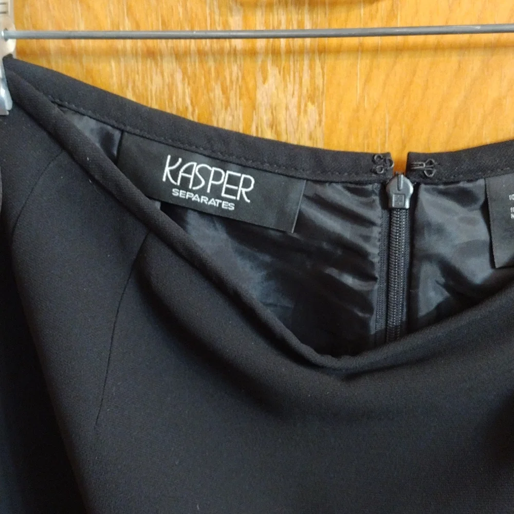 Kasper Black Suit skirt Size 8 - Picture 2 of 6